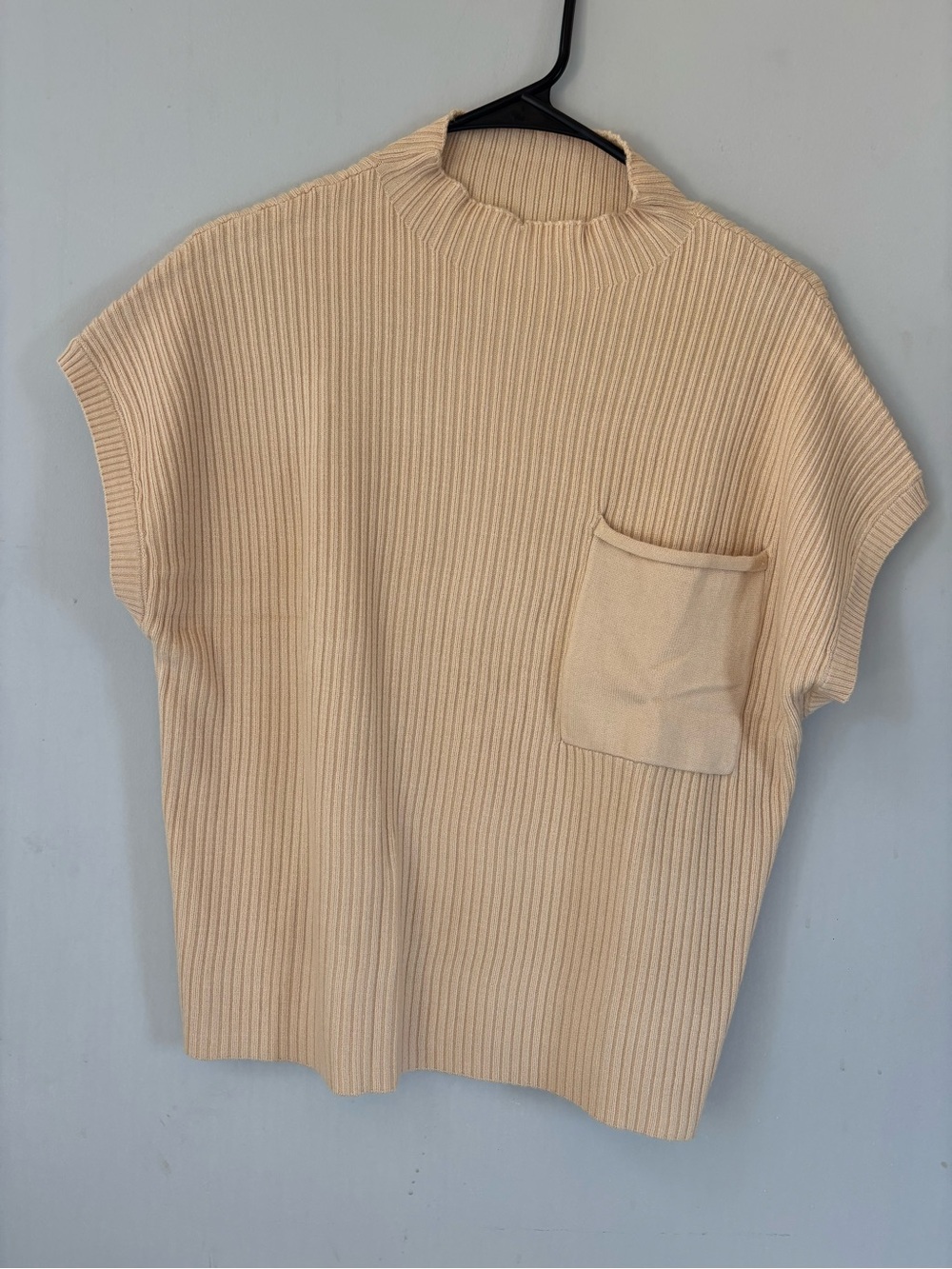 NWOT Mock Neck Ribbed Top